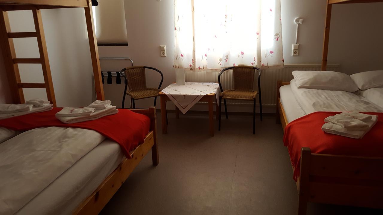 Guesthouse Leirubakki Asolfsstathir Exteriör bild