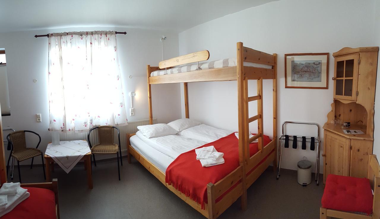 Guesthouse Leirubakki Asolfsstathir Exteriör bild
